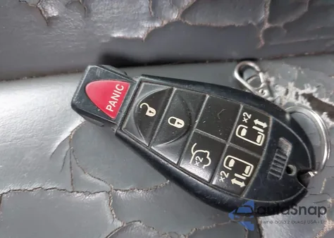 2010 Volkswagen Routan Se from USA, damaged, VIN 2V4RW3D18AR306175